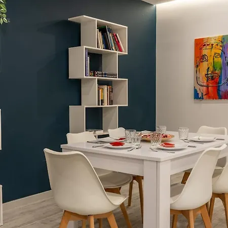 Centrally Located, Spacious And Full Of Light Santander