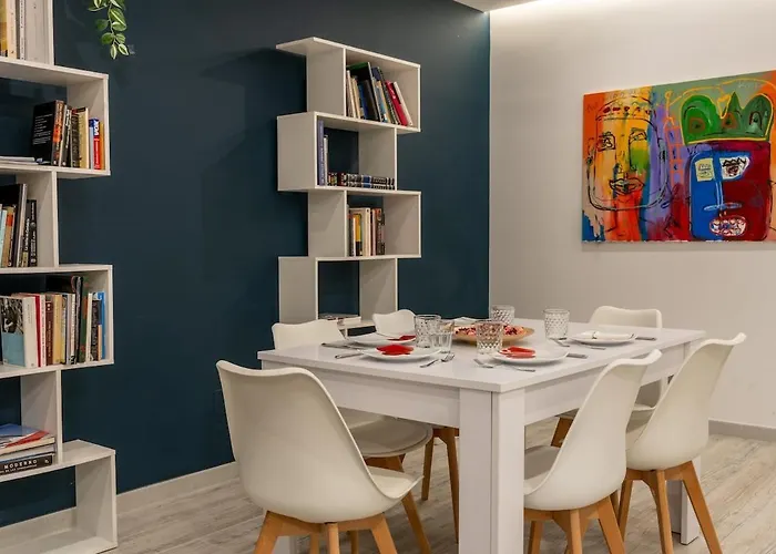 Centrally Located, Spacious And Full Of Light 산탄데르